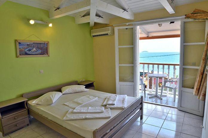 Turtle Beach Agios Sostis  Bagian luar foto